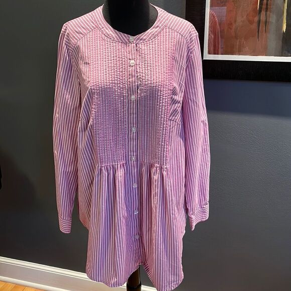 woman within pink/white pinstripe tuxedo pleat bodice gathered button shirt. Lg. - Picture 1 of 5